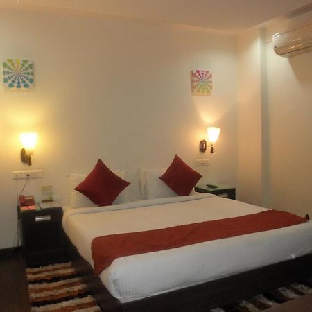 Hotel Kens Hyderabad Room photo